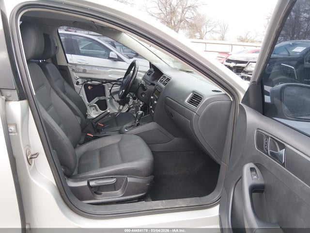 Продаж на аукціоні авто 2011 Volkswagen Jetta 2.5l Se, vin: 3VWDX7AJ6BM327772, номер лоту: 44484178