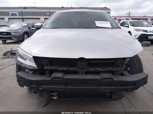 Продаж на аукціоні авто 2011 Volkswagen Jetta 2.5l Se, vin: 3VWDX7AJ6BM327772, номер лоту: 44484178