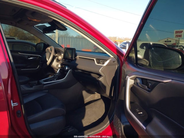2021 Toyota Rav4 Xle Premium მანქანა იყიდება აუქციონზე, vin: 2T3A1RFV4MW241778, აუქციონის ნომერი: 44484200