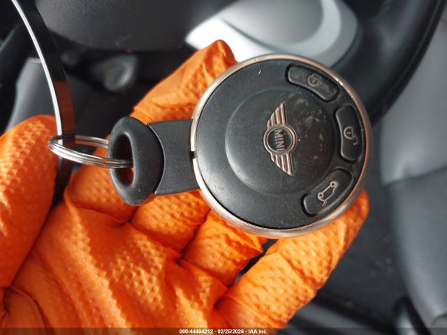 2008 MINI COOPER S WMWMF735X8TV36445 Photo 10