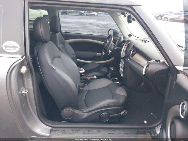 2008 MINI COOPER S WMWMF735X8TV36445 Photo 4