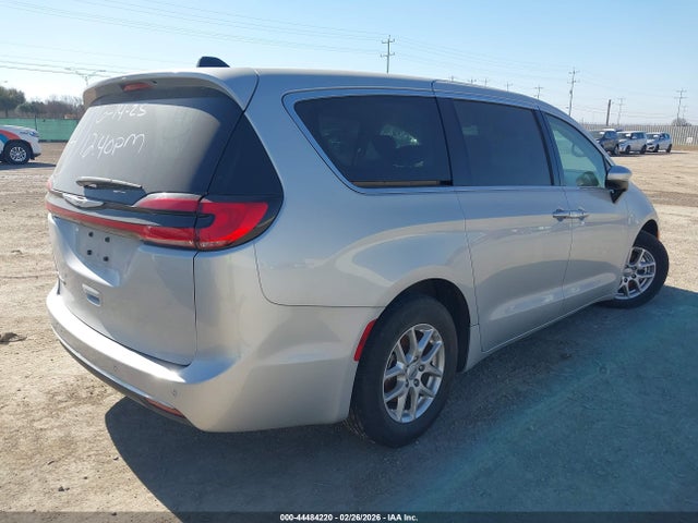 Chrysler Pacifica Touring L 2023 2C4RC1BGXPR613094 Image 4