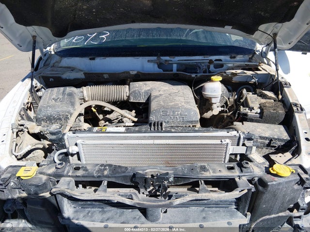 44484313 :رقم المزاد ، 3C6RR7LG1NG330772 vin ، 2022 Ram 1500 Classic Slt  4x4 5'7 Box مزاد بيع