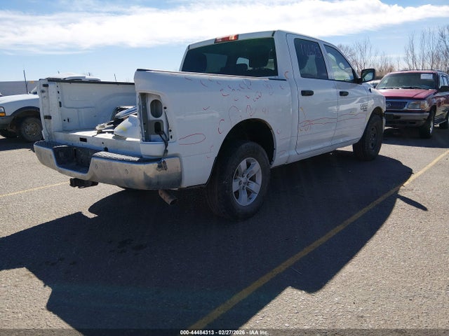 44484313 :رقم المزاد ، 3C6RR7LG1NG330772 vin ، 2022 Ram 1500 Classic Slt  4x4 5'7 Box مزاد بيع