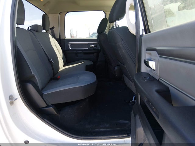 44484313 :رقم المزاد ، 3C6RR7LG1NG330772 vin ، 2022 Ram 1500 Classic Slt  4x4 5'7 Box مزاد بيع