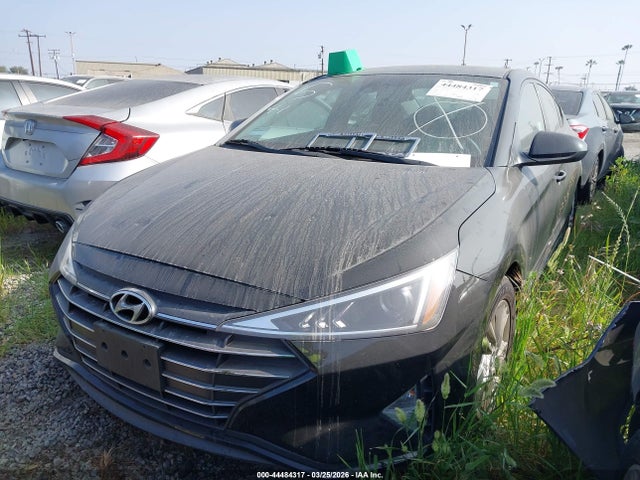 Hyundai Elantra Value Edition 2019 5NPD84LF0KH496697 Image 2