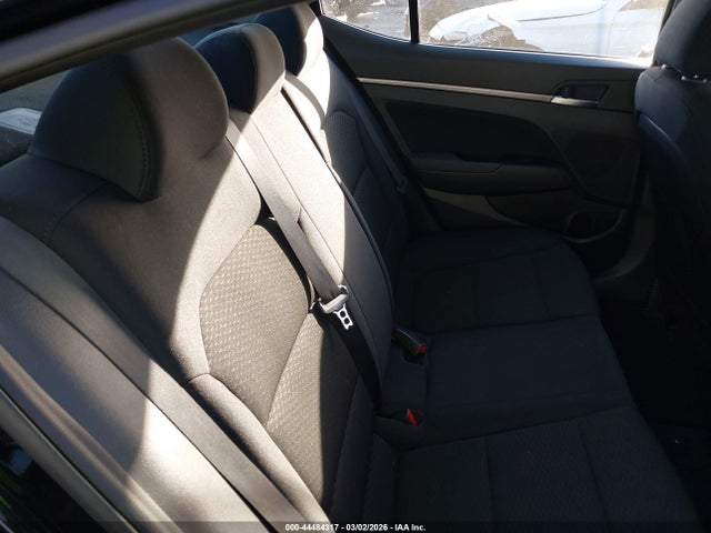 Hyundai Elantra Value Edition 2019 5NPD84LF0KH496697 Image 8