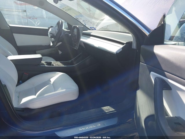 Продажа на аукционе авто 2018 Tesla Model 3 Long Range/performance, vin: 5YJ3E1EB7JF147773, номер лота: 44484320
