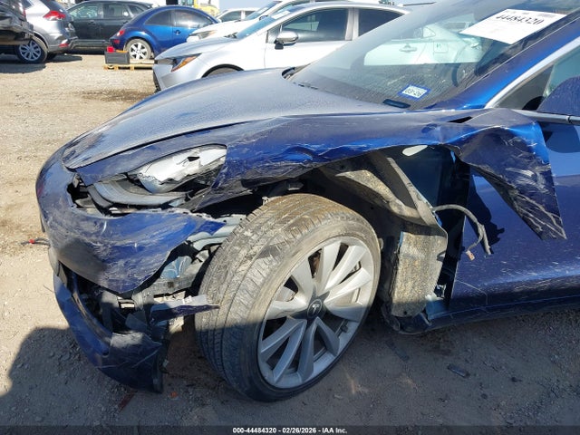 Продажа на аукционе авто 2018 Tesla Model 3 Long Range/performance, vin: 5YJ3E1EB7JF147773, номер лота: 44484320