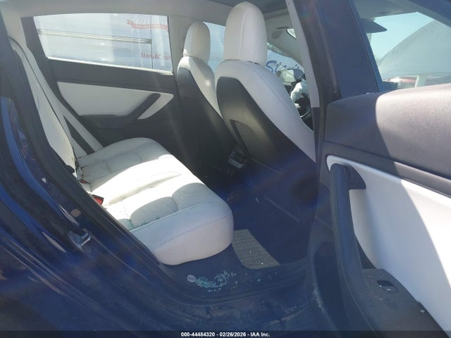 Продажа на аукционе авто 2018 Tesla Model 3 Long Range/performance, vin: 5YJ3E1EB7JF147773, номер лота: 44484320