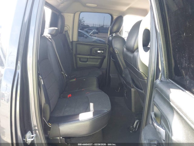 2017 RAM 1500 1C6RR6HT9HS805405 Photo 7