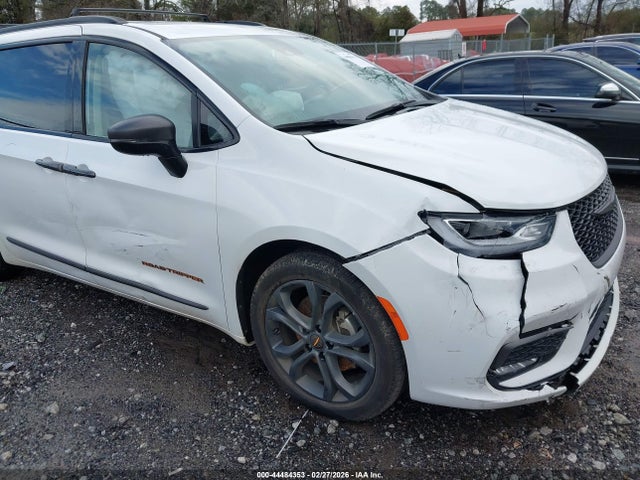 44484353 :رقم المزاد ، 2C4RC1BG8RR202795 vin ، 2024 Chrysler Pacifica Touring L مزاد بيع