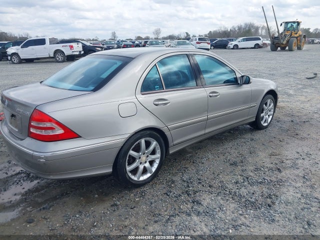 44484357 :رقم المزاد ، WDBRF40J73F418559 vin ، 2003 Mercedes-benz C 230 Kompressor Sport مزاد بيع