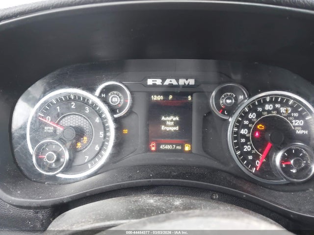 44484377 :رقم المزاد ، 3C6UR5DJ9RG322580 vin ، 2024 Ram 2500 Big Horn  4x4 6'4 Box مزاد بيع