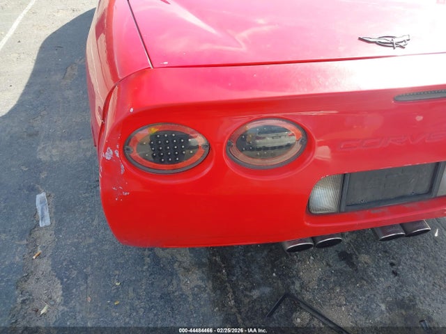 44484466 :رقم المزاد ، 1G1YY32G8W5110998 vin ، 1998 Chevrolet Corvette مزاد بيع