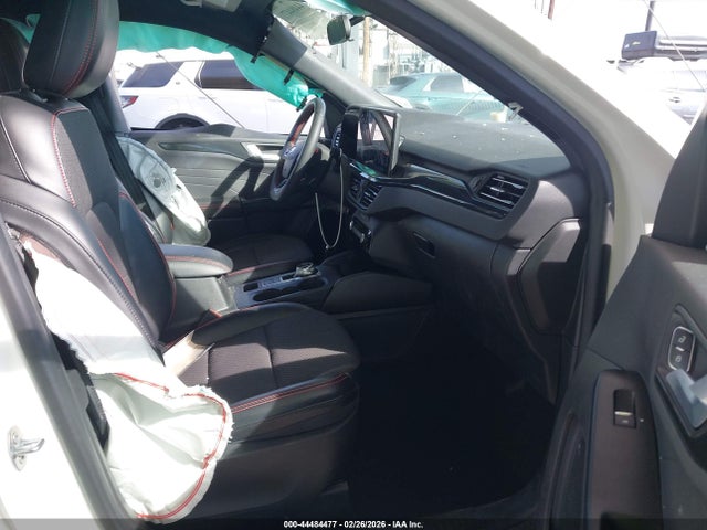 1FMCU0MN8PUA84414 Ford Escape St-line