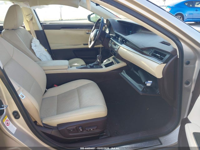 44484481 :رقم المزاد ، 58ABK1GG3GU008208 vin ، 2016 Lexus Es 350 مزاد بيع
