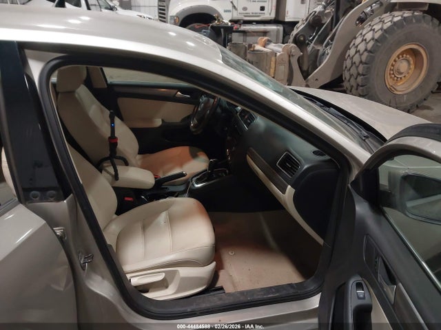 Aukcja sprzedaży 2013 Volkswagen Jetta 2.0l Tdi, vin: 3VWLL7AJ3DM219880, numer aukcji: 44484588