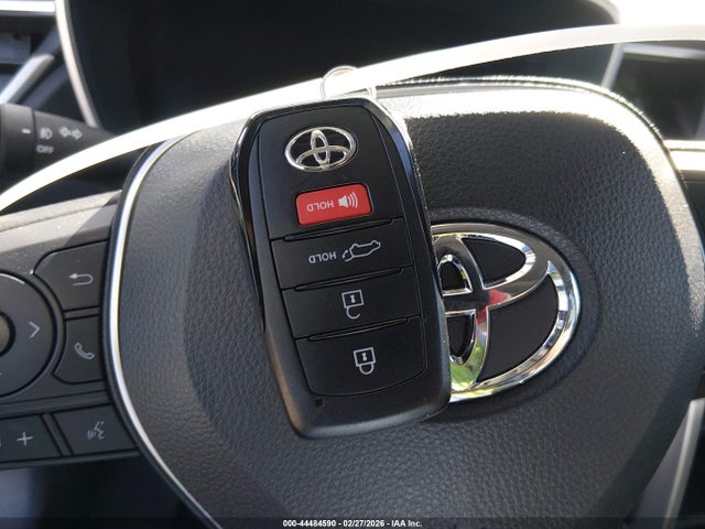 Toyota Corolla Cross Xle 2023 7MUDAABG9PV064131 Image 11
