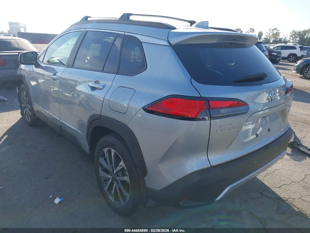 Toyota Corolla Cross Xle 2023 7MUDAABG9PV064131 Image 3
