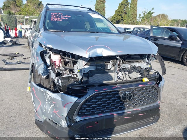 Toyota Corolla Cross Xle 2023 7MUDAABG9PV064131 Image 6