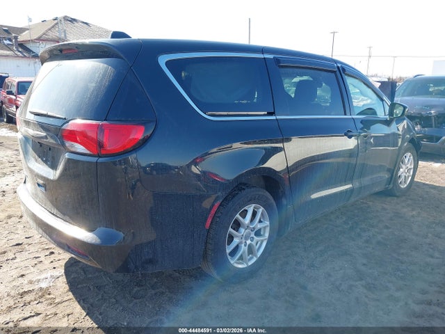 Продажа на аукционе авто 2017 Chrysler Pacifica Lx, vin: 2C4RC1CG4HR657771, номер лота: 44484591