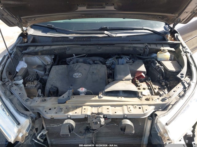 5TDJZRFH1JS851167 Toyota Highlander Xle