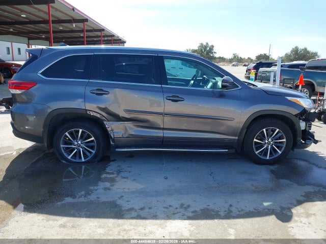 5TDJZRFH1JS851167 Toyota Highlander Xle