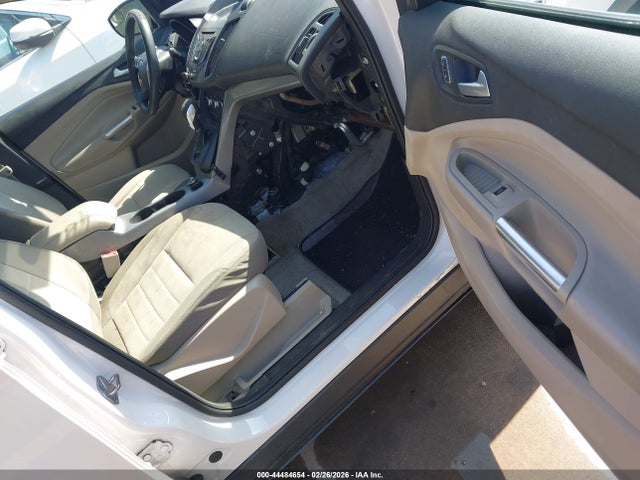 1FMCU0G70FUC24449 Ford ESCAPE SE