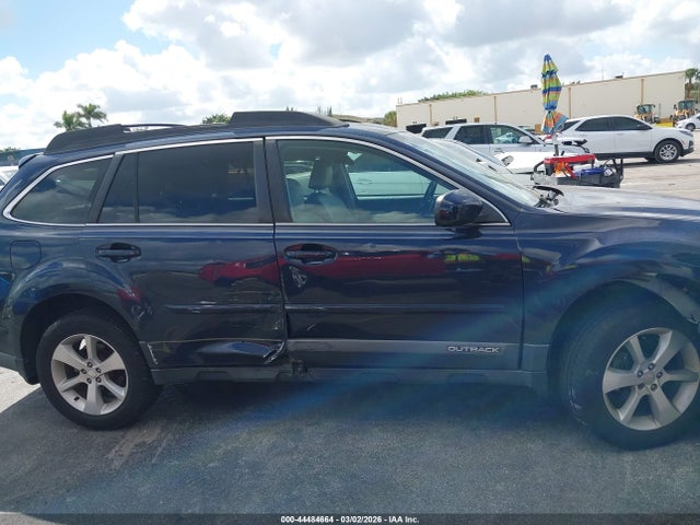 2014 Subaru Outback 2.5i Limited მანქანა იყიდება აუქციონზე, vin: 4S4BRBLC1E3262269, აუქციონის ნომერი: 44484664