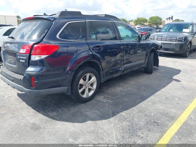 2014 Subaru Outback 2.5i Limited მანქანა იყიდება აუქციონზე, vin: 4S4BRBLC1E3262269, აუქციონის ნომერი: 44484664