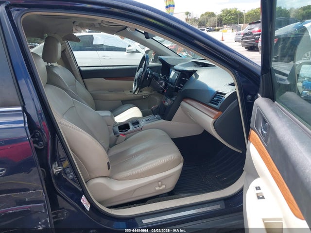 2014 Subaru Outback 2.5i Limited მანქანა იყიდება აუქციონზე, vin: 4S4BRBLC1E3262269, აუქციონის ნომერი: 44484664