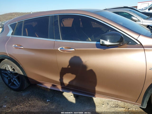Продаж на аукціоні авто 2017 Infiniti Qx30 Sport, vin: SJKCH5CP8HA032581, номер лоту: 44484679