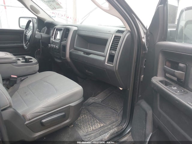 Продажа на аукционе авто 2018 Ram 1500 Tradesman  4x2 6'4 Box, vin: 1C6RR6FTXJS317914, номер лота: 44484697