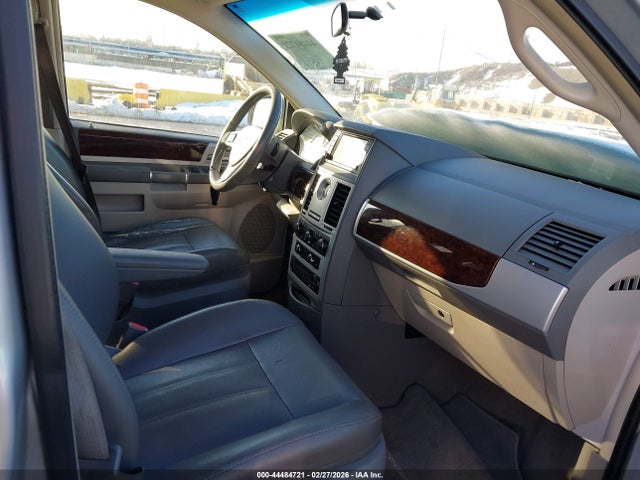 Aukcja sprzedaży 2010 Chrysler Town & Country Touring, vin: 2A4RR5D17AR468080, numer aukcji: 44484721