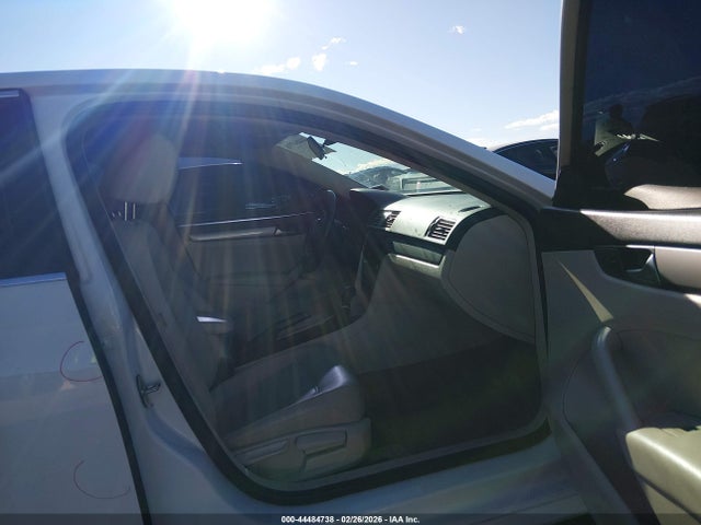 2015 VOLKSWAGEN PASSAT 1VWAT7A32FC099051 Photo 4