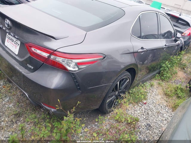 4T1B61HK5KU818057 Toyota CAMRY XSE
