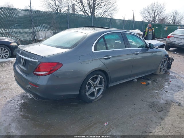 2018 MERCEDES-BENZ E 300 WDDZF4KB7JA295465 Photo 3