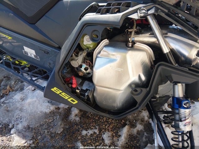 Polaris 850 Indy Xcr 2022 SN1TKV8RXNC823531 Image 10