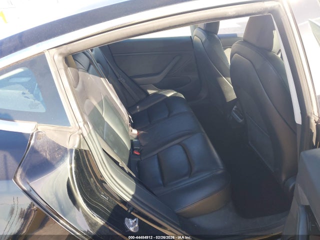 44484912 :رقم المزاد ، 5YJ3E1EAXKF305614 vin ، 2019 Tesla Model 3 Long Range/mid Range/standard Range/standard Range Plus مزاد بيع