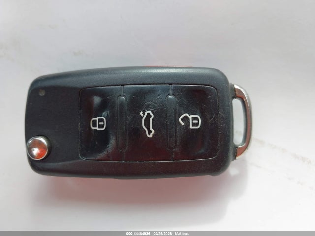 44484936 :رقم المزاد ، 3VWD67AJ4GM250006 vin ، 2016 Volkswagen Jetta 1.4t Se مزاد بيع