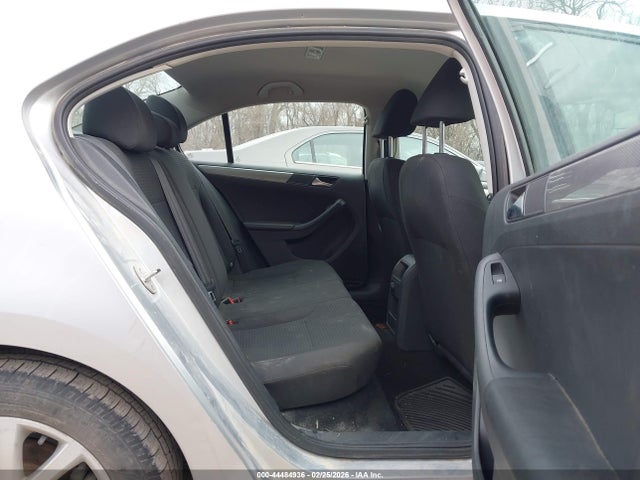 44484936 :رقم المزاد ، 3VWD67AJ4GM250006 vin ، 2016 Volkswagen Jetta 1.4t Se مزاد بيع
