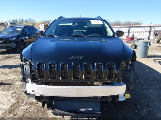 1C4PJLCB1JD596417 Jeep Cherokee Latitude Fwd
