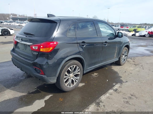 2018 MITSUBISHI OUTLANDER SPORT JA4AP3AU7JU017515 Photo 3