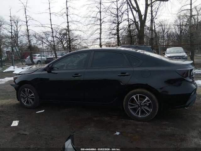 44484964 :رقم المزاد ، 3KPF24AD9PE543975 vin ، 2023 Kia Forte Lxs مزاد بيع