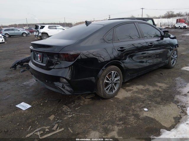 44484964 :رقم المزاد ، 3KPF24AD9PE543975 vin ، 2023 Kia Forte Lxs مزاد بيع
