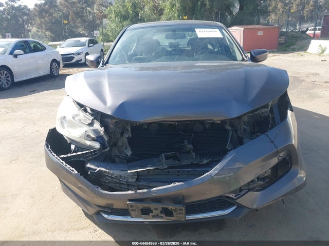 1HGCR2F31HA158239 Honda ACCORD LX