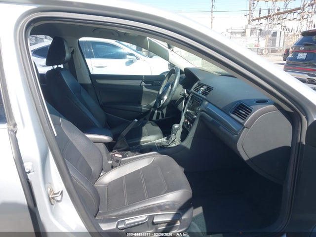 Продаж на аукціоні авто 2015 Volkswagen Passat 1.8t Limited Edition, vin: 1VWAT7A30FC086153, номер лоту: 44484971