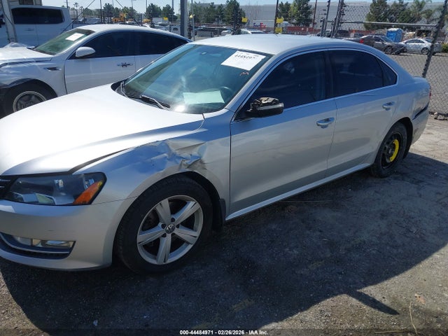 Продаж на аукціоні авто 2015 Volkswagen Passat 1.8t Limited Edition, vin: 1VWAT7A30FC086153, номер лоту: 44484971