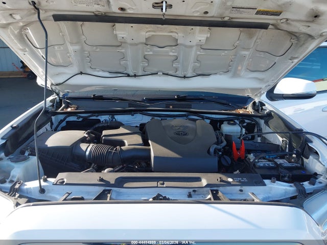 3TMCZ5AN5KM210748 Toyota Tacoma Trd Off Road